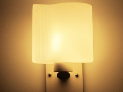 Kako instalirati i spojiti zidnu svjetiljku