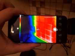 Căutați termic - o imagine termică mobilă pentru un smartphone