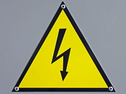Која је струја опаснија, директна или наизменична?
